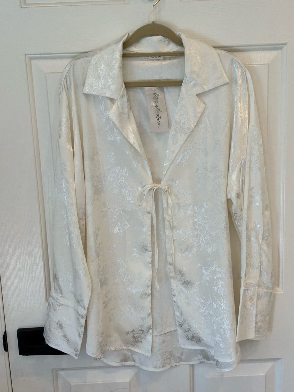 12th Tribe Ivory Satin Tie-Front Long-Sleeve Blouse
